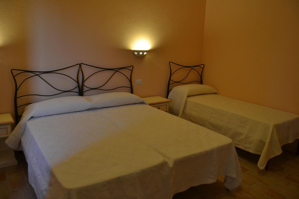 B&B La Pavoncella San Teodoro  Rum bild